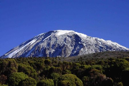 Maîtriser le Kilimandjaro : Votre guide ultime pour conquérir le toit de l’Afrique